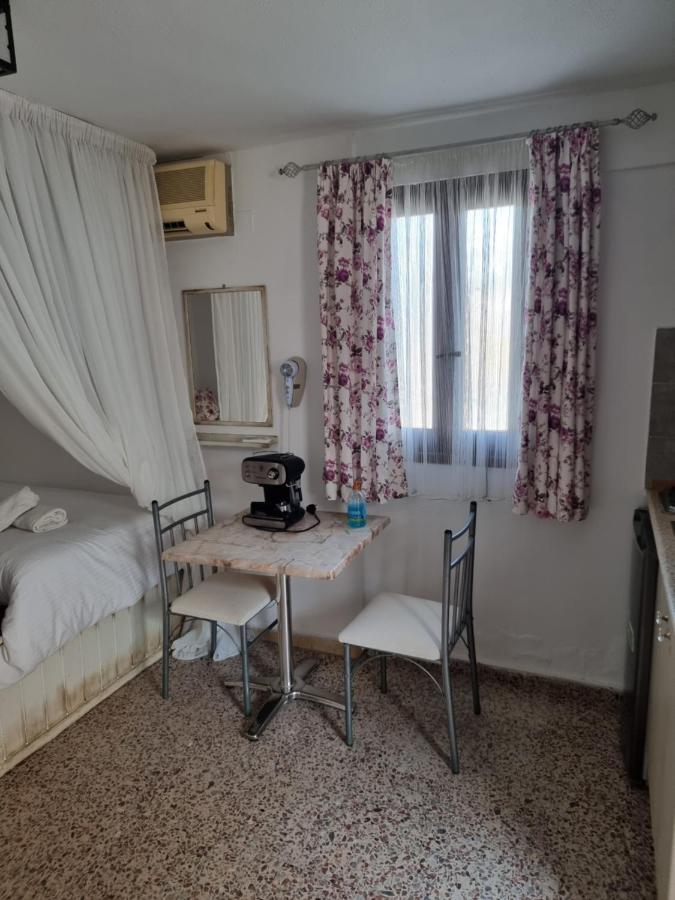 Soultana Studios Lindos  Luaran gambar